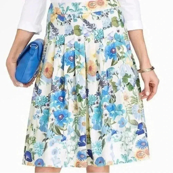 TALBOTS Floral Pleated A-Line Skirt | Size 4P - Picture 7 of 8
